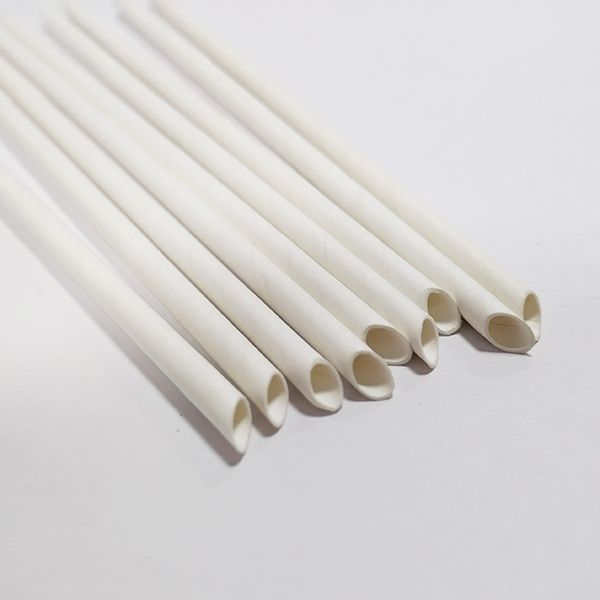 Pailles pointues en carton
