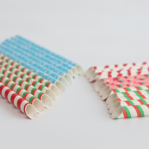 Pailles pointues en carton