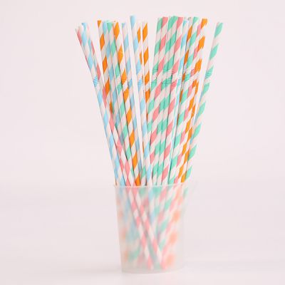 Paille pliable en carton