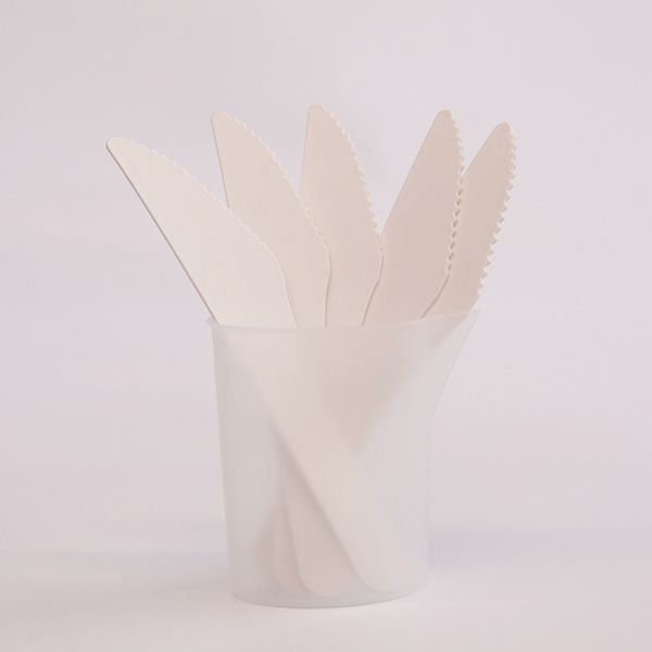 Couteaux jetables en carton