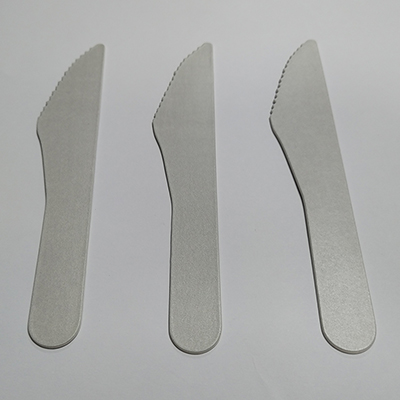 Couteau en papier gris