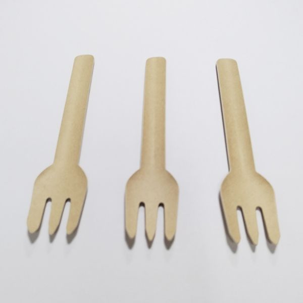 Fourchette en carton brun