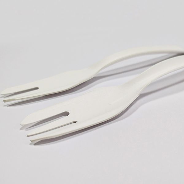 Couverts en carton