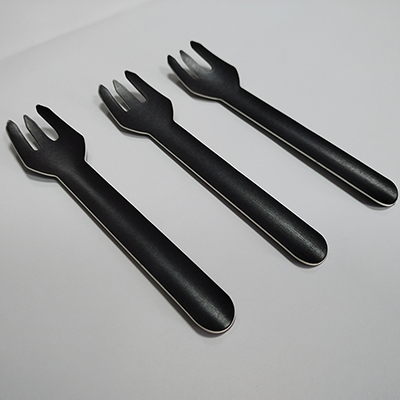 Fourchette en papier noir