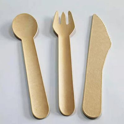 Jeu de couverts en carton